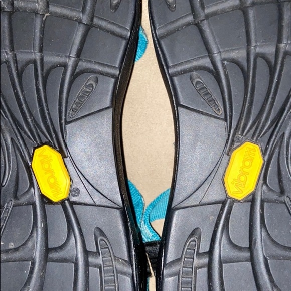 Chacos Size 8 - Picture 9 of 13